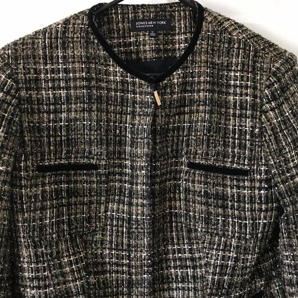 Jones New York collection wool acrylic blend black and gold blazer - Picture 3 of 10